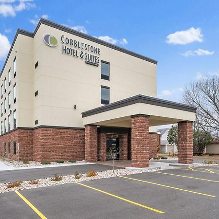 Cobblestone Hotel & Suites - Mosinee 외부 사진